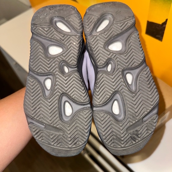 Yeezy boost 700 - Picture 7 of 12